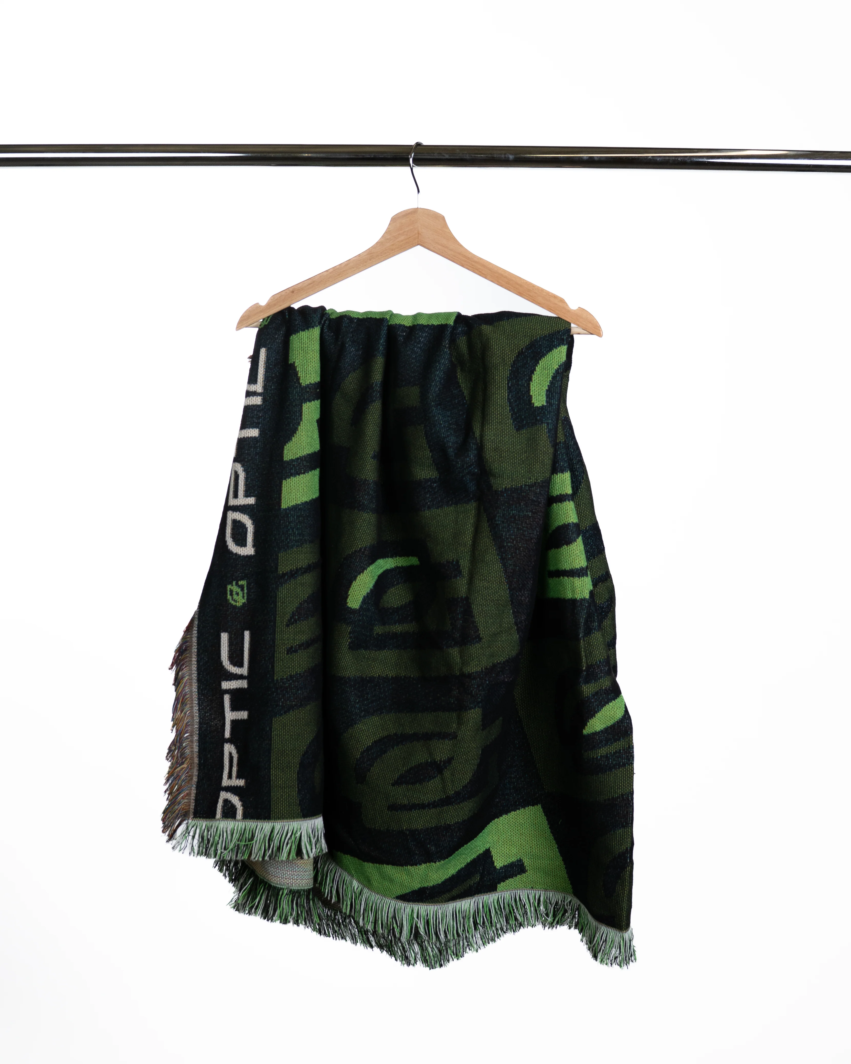 OpTic Throw Blanket in Fern - Image 3